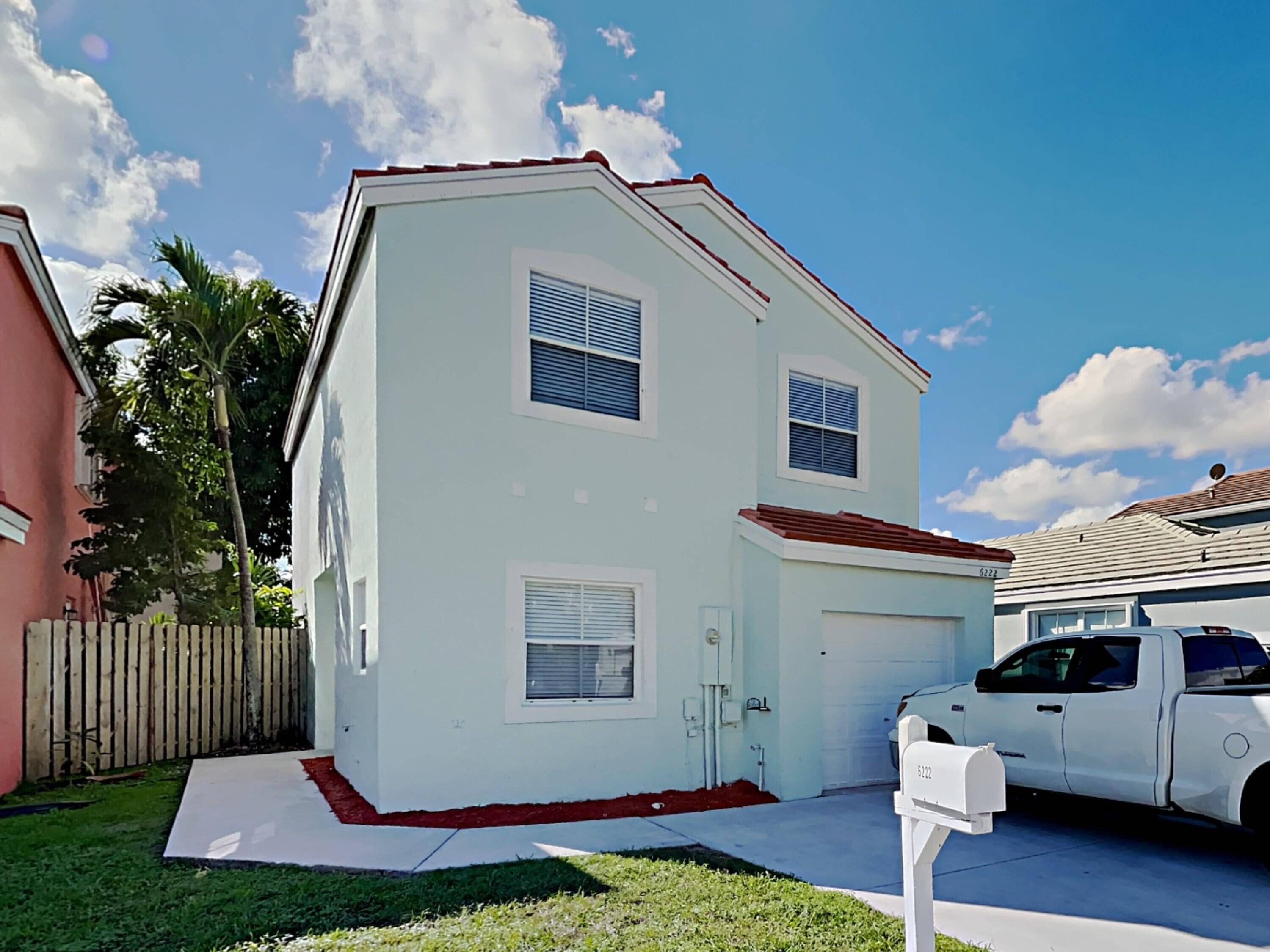 This 3 bedroom, 2. 0 bathroom home offers 1757 sq.