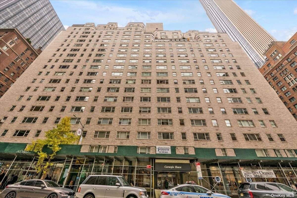 Come see this apartment located in the heart of Midtown on Billionaire's row, just two blocks from Central Park.