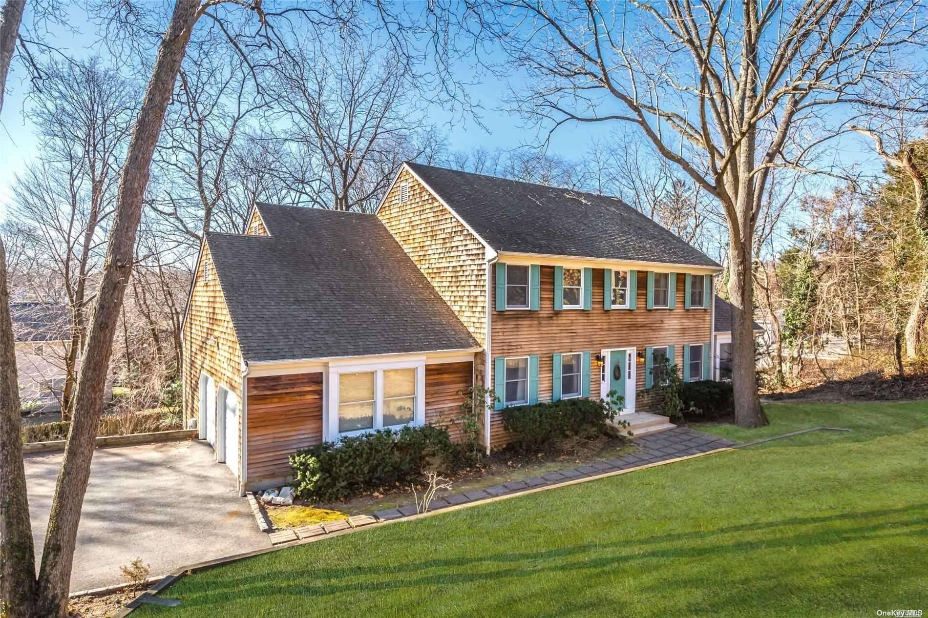 3, 100 sq ft center hall colonial on point.
