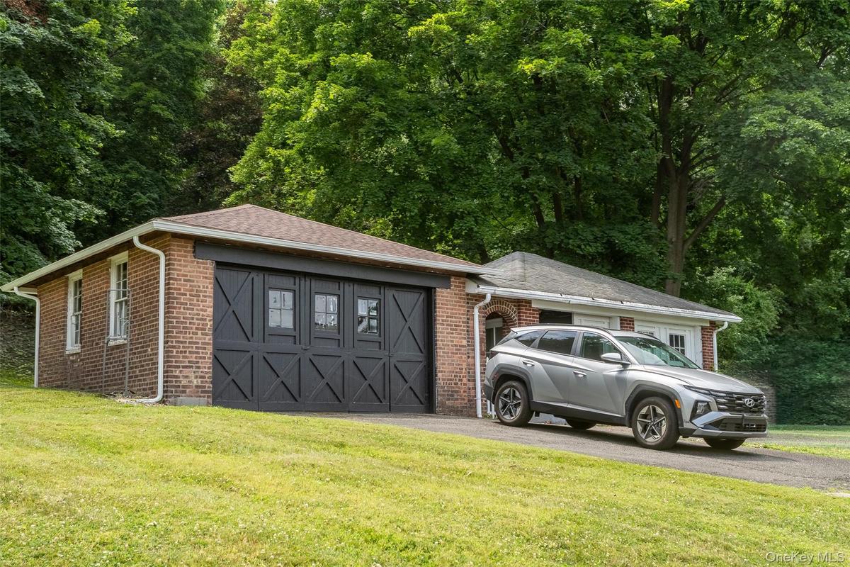 2 car garage.