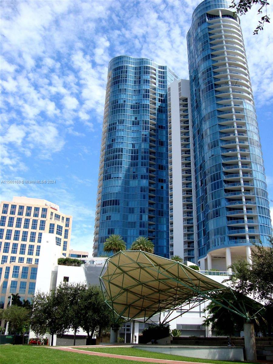 Furnished turnkey condo in the heart of Downtown Fort Lauderdale.
