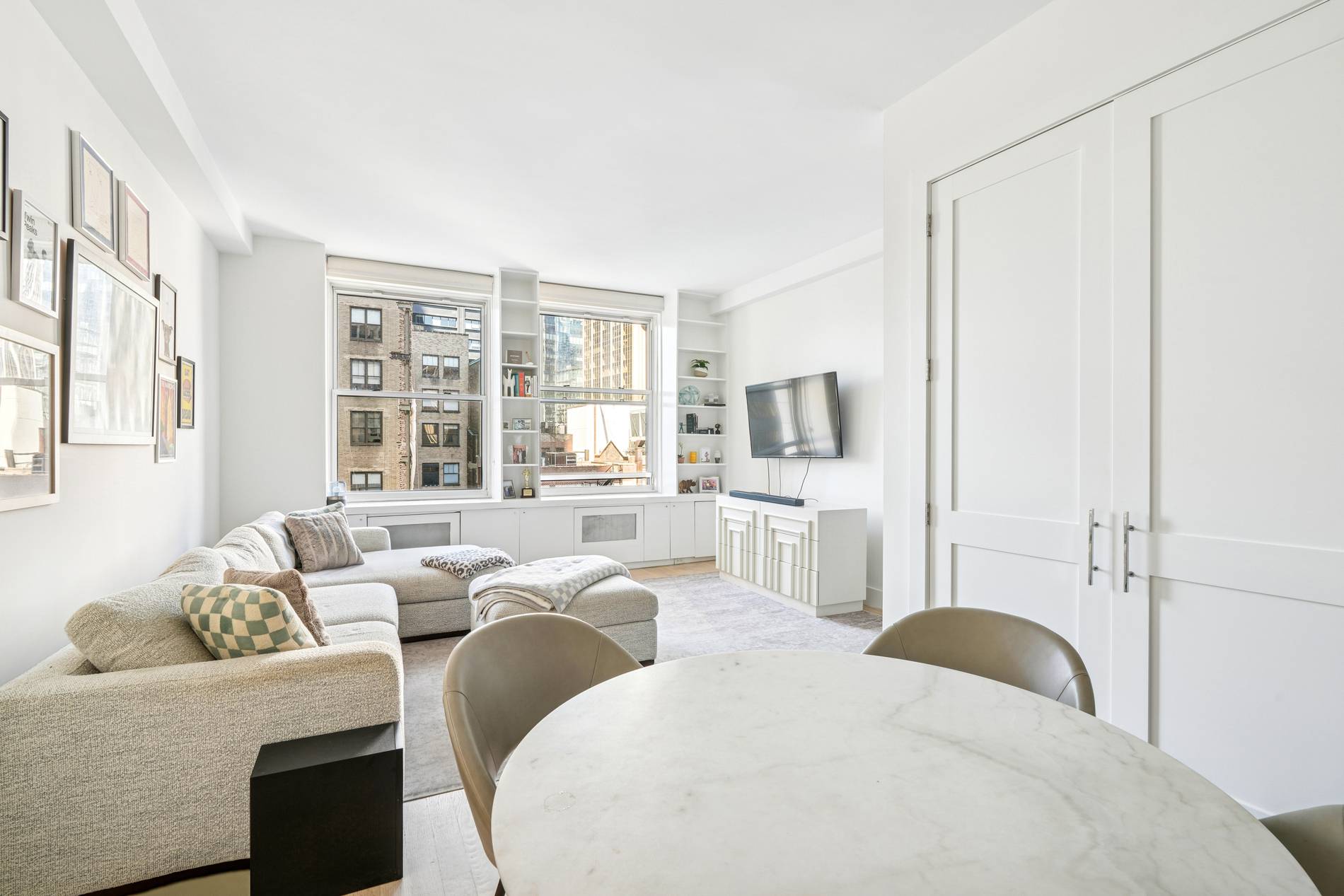 Perched on the 22nd floor of Liberty Tower, this bright and quiet one bedroom home offers a rare blend of historic detail and modern refinement.
