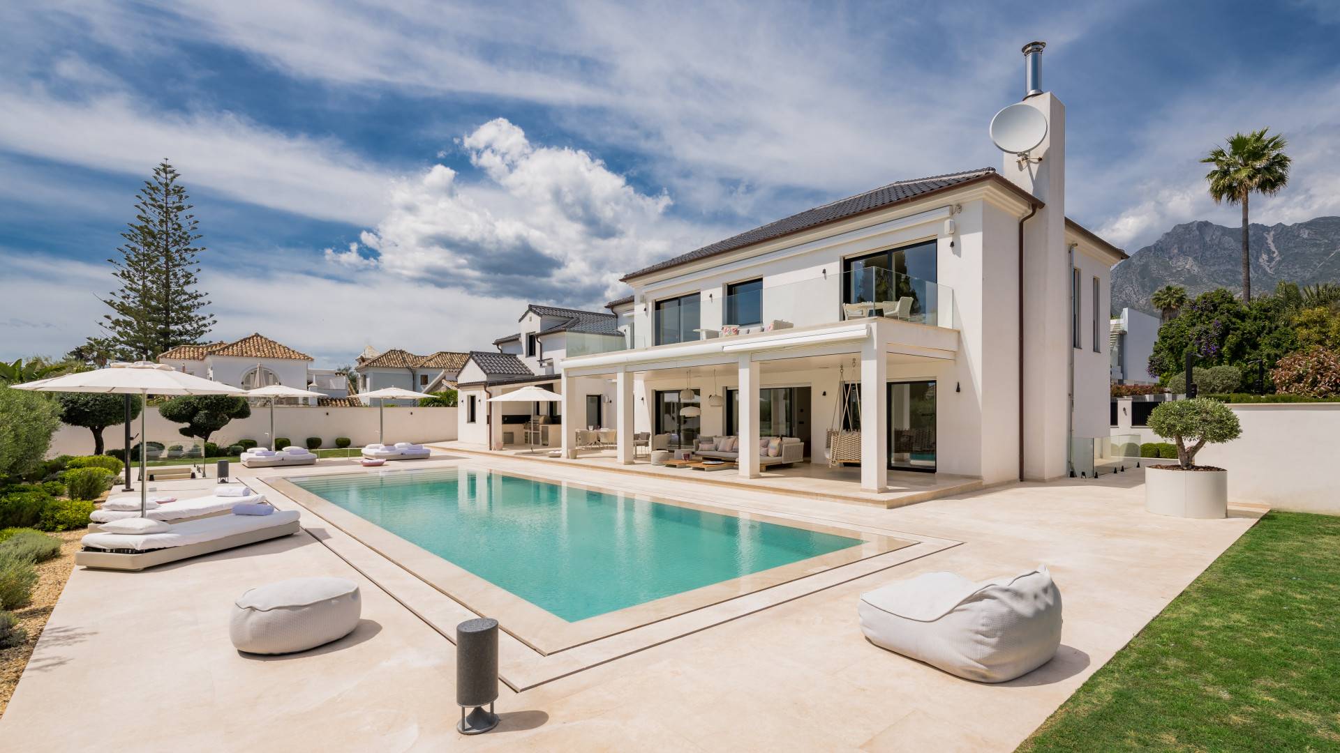 If you are looking for something very modern and very stylish, this magnificent property with innovative features and cutting edge technologies is probably for you.