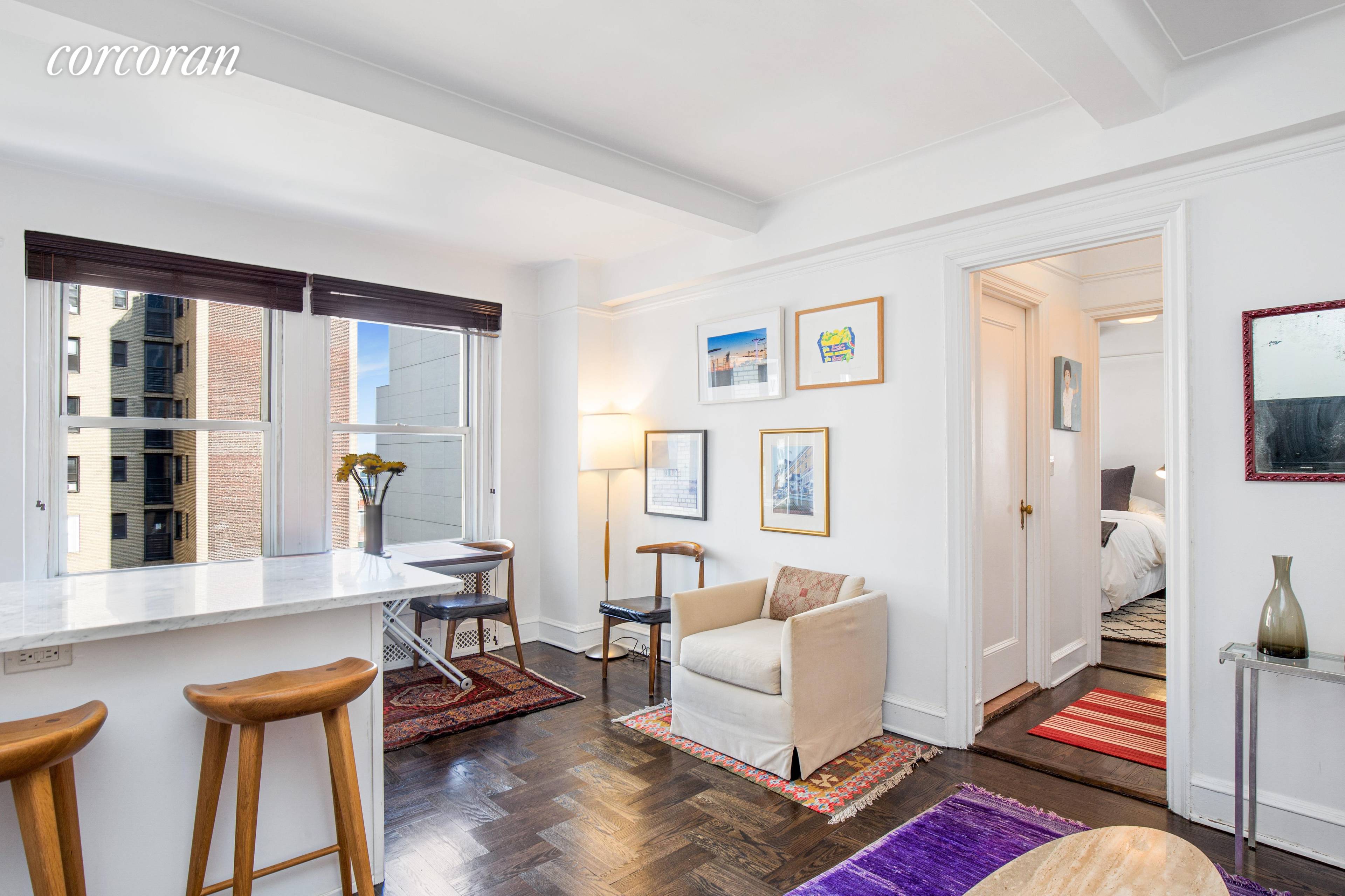 433 West 34th Street apt 13K, at the edge of Hudson Yards presents an amazing opportunity to own in a full service art deco pre war co op.