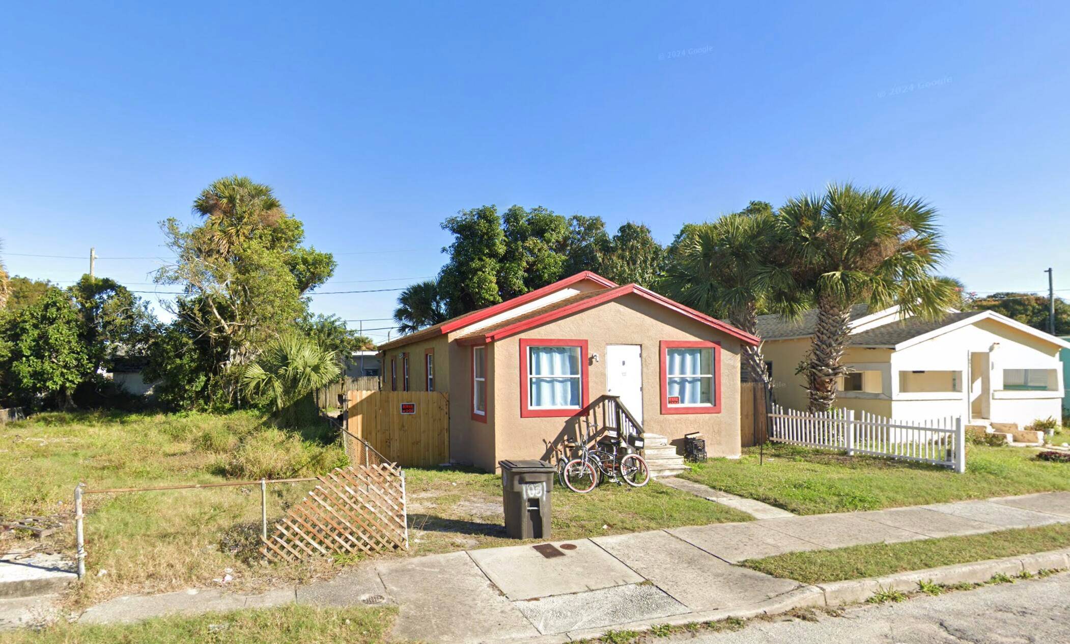 Discover this delightful 2 bedroom, 1 bathroom home, nestled in the heart of West Palm Beach.