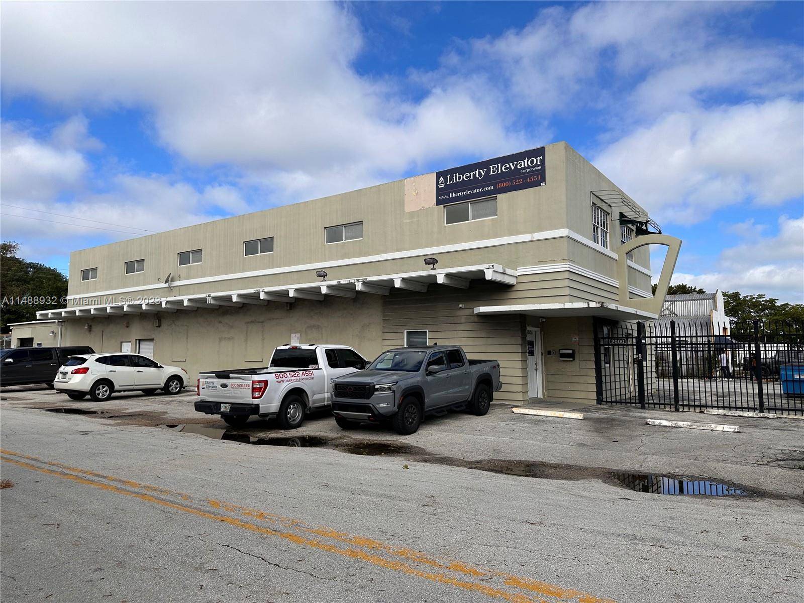 This freestanding flex warehouse property offers 8, 287 square feet of versatile space on a securely fenced 14, 173 square foot lot, conveniently positioned along North Dixie Hwy in East ...
