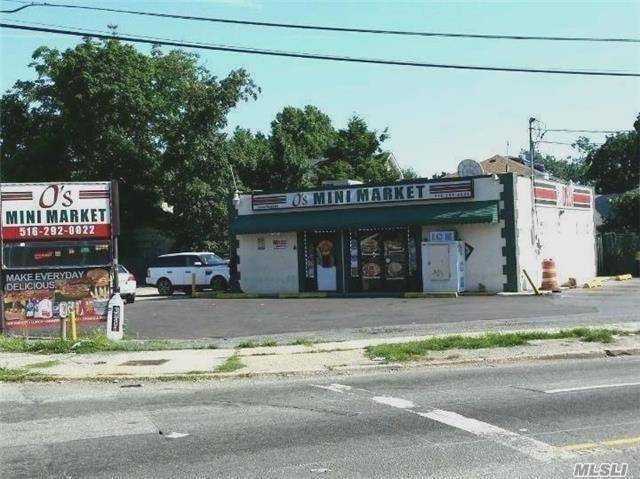 Operating Deli Business Smoke Shop For Sale in the Heart of Hempstead !