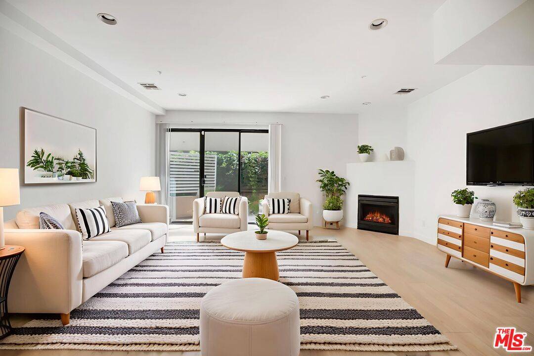811   11th St 2BR Santa Monica La