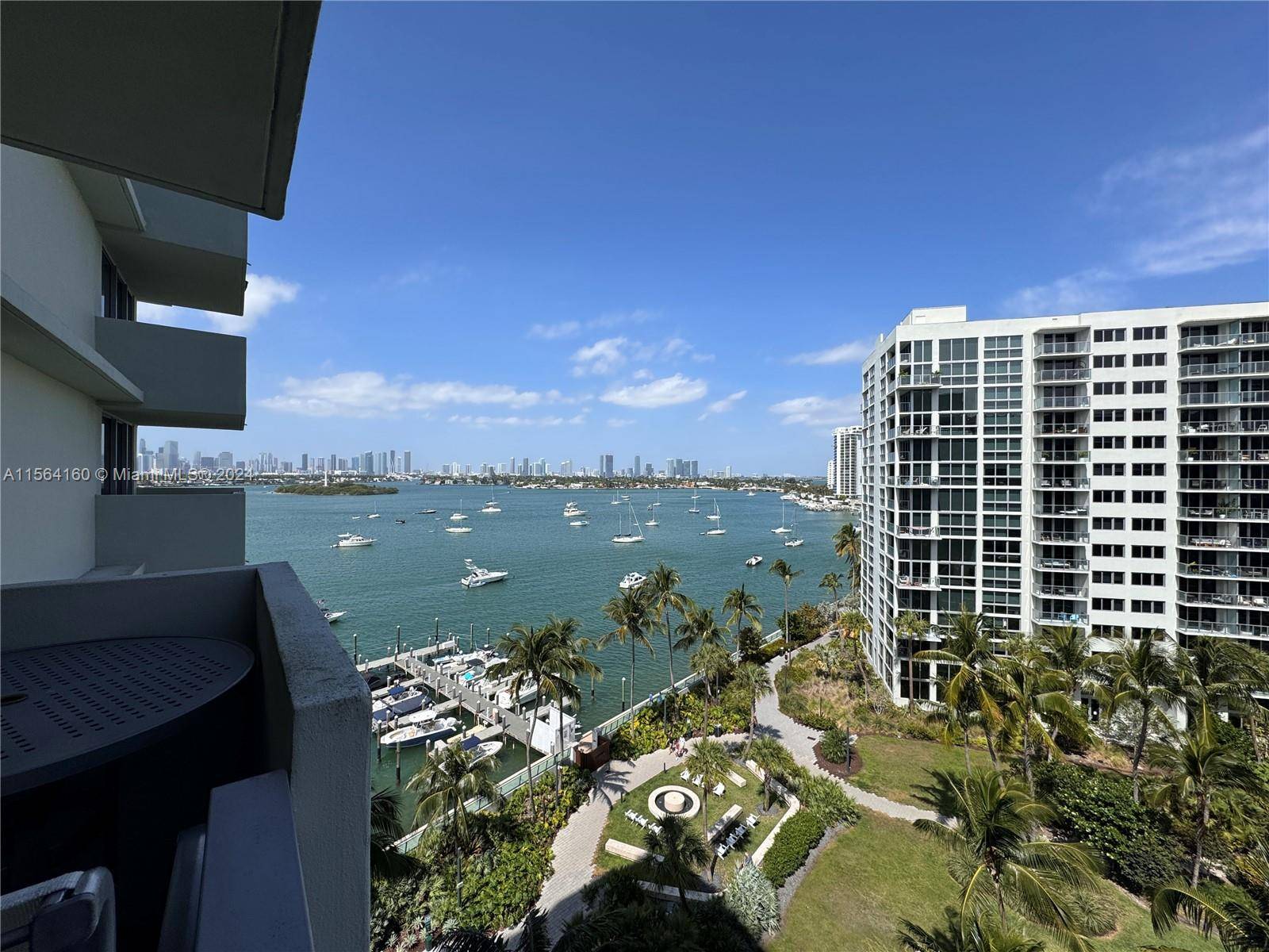 Presenting a distinctive 1 bedroom residence situated in the esteemed Bay Road neighborhood of Miami Beach.