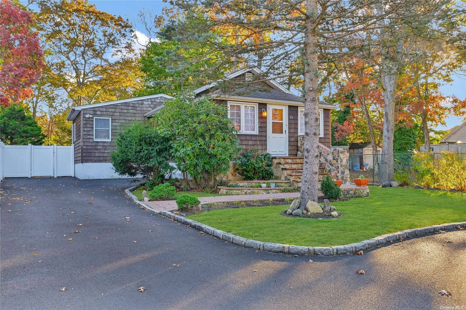 Charming, Completely Renovated 2 Bedroom 1 Full Bath Bungalow In Convenient Selden Mid Island Location !