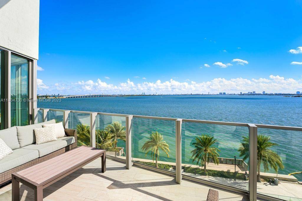 THE BEST PRICED 5 BEDROOM UNIT WITH A PERFECT WATER VIEW IN MIAMI !