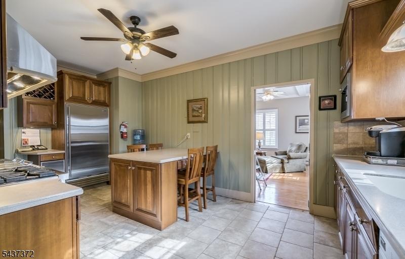 Eat in Kitchen