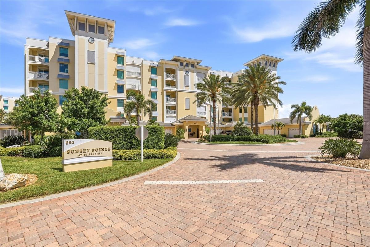 This is the front of the 650 Sunset Pointe building. Residence 401 is to the far left. End unit. 4th floor.