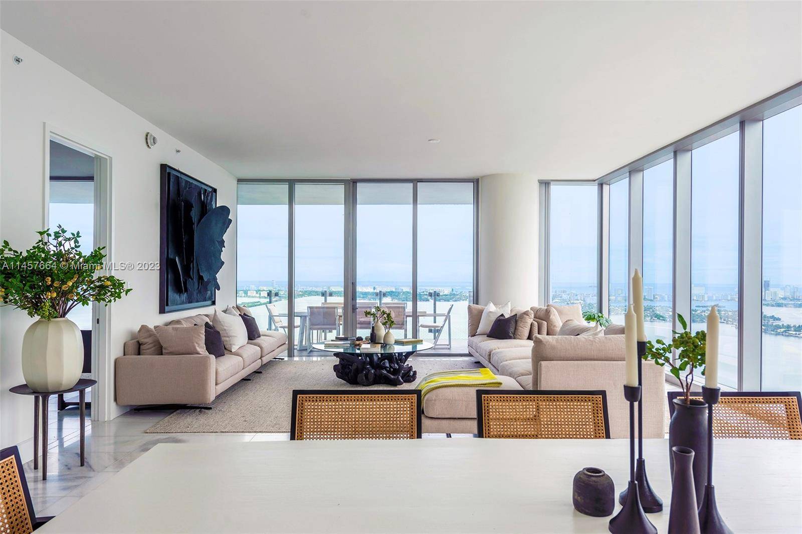 Priced to sell ! Four floors below the penthouse with 270 degree ocean, bay and city views, this spacious residence has it all.