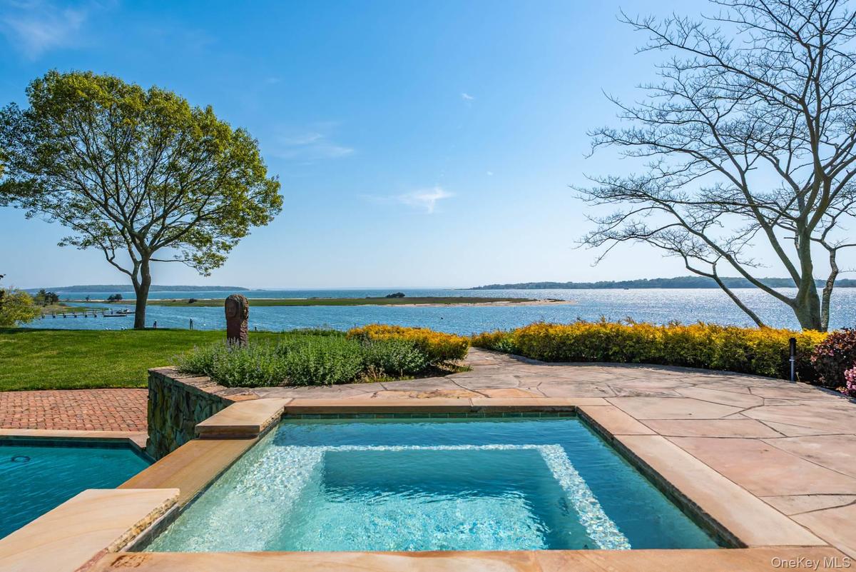 Relaxing Waterfront Spa