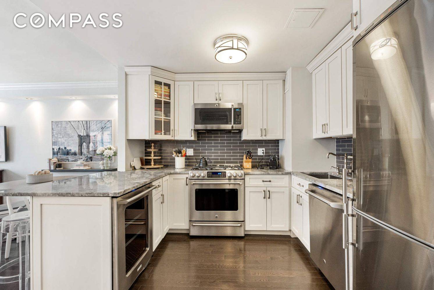 Welcome to Residence 5F, an exceptional 1 bedroom, 1 bathroom apartment now available for immediate occupancy pending board approval at the Peter James Cooperative in the heart of Kips Bay ...