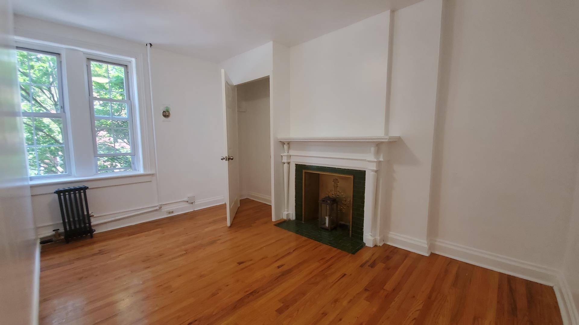 Available 7 15 This unit is a super charming yet massive, two bedroom apartment.