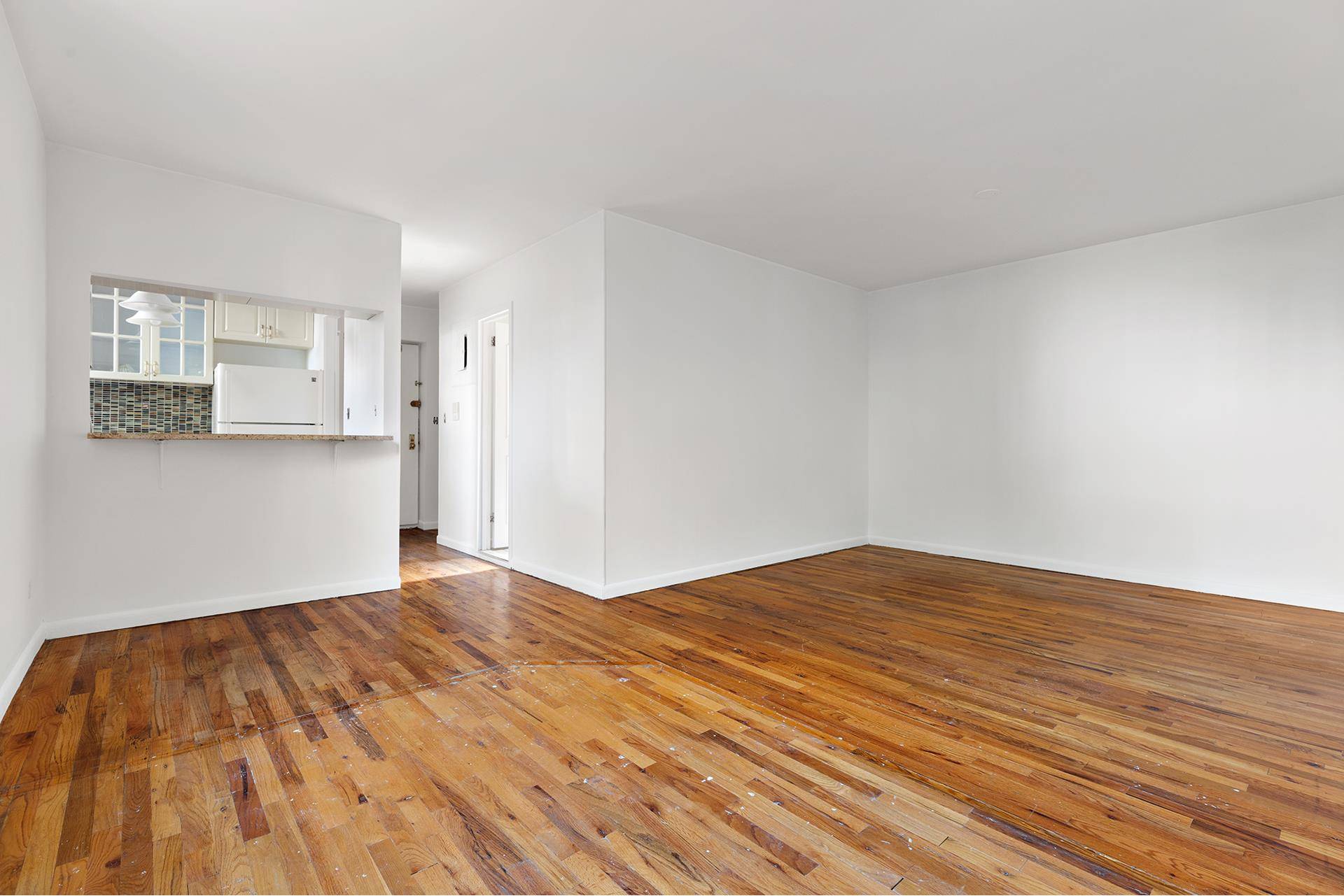 Charming two bedroom, two bath corner unit close to Parade Grounds amp ; Prospect Park.