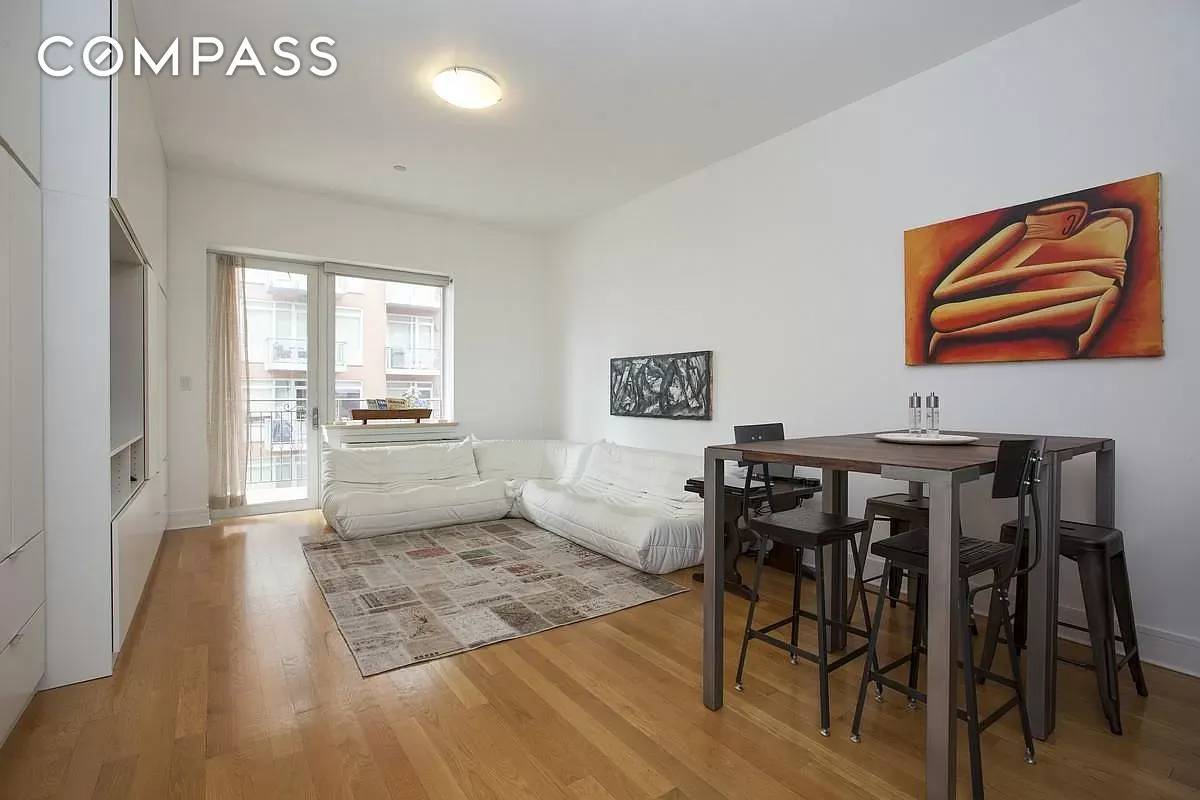 Welcome to the newest 2BR 2BA listing with outdoor space available at The Queens Plaza Condominiums.