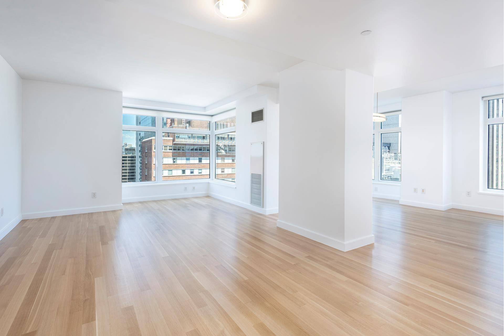 Stunning amp ; Superb, this beautiful North and East corner 3 bedroom, Convertible 4, Alternate Floor Plan Shown and 3 bathrooms offer city views, a gracious entry foyer and gallery, ...