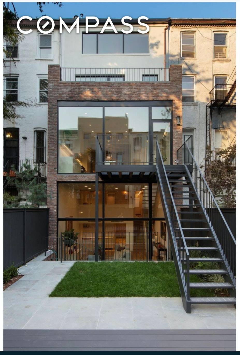 Live in luxury, in this stunning Brooklyn townhouse that you ve been waiting to call home !
