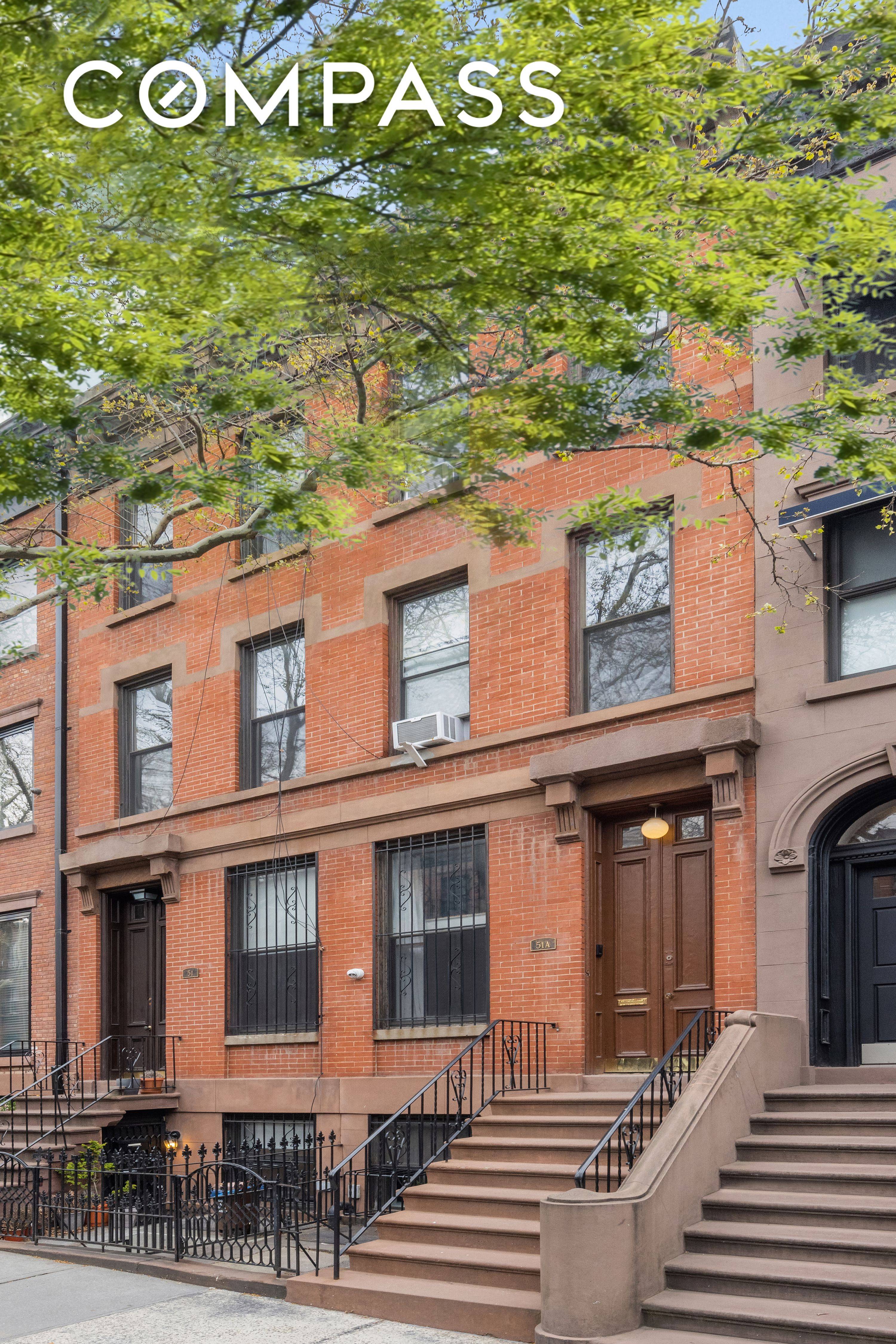 A townhouse gem in Cobble Hill !