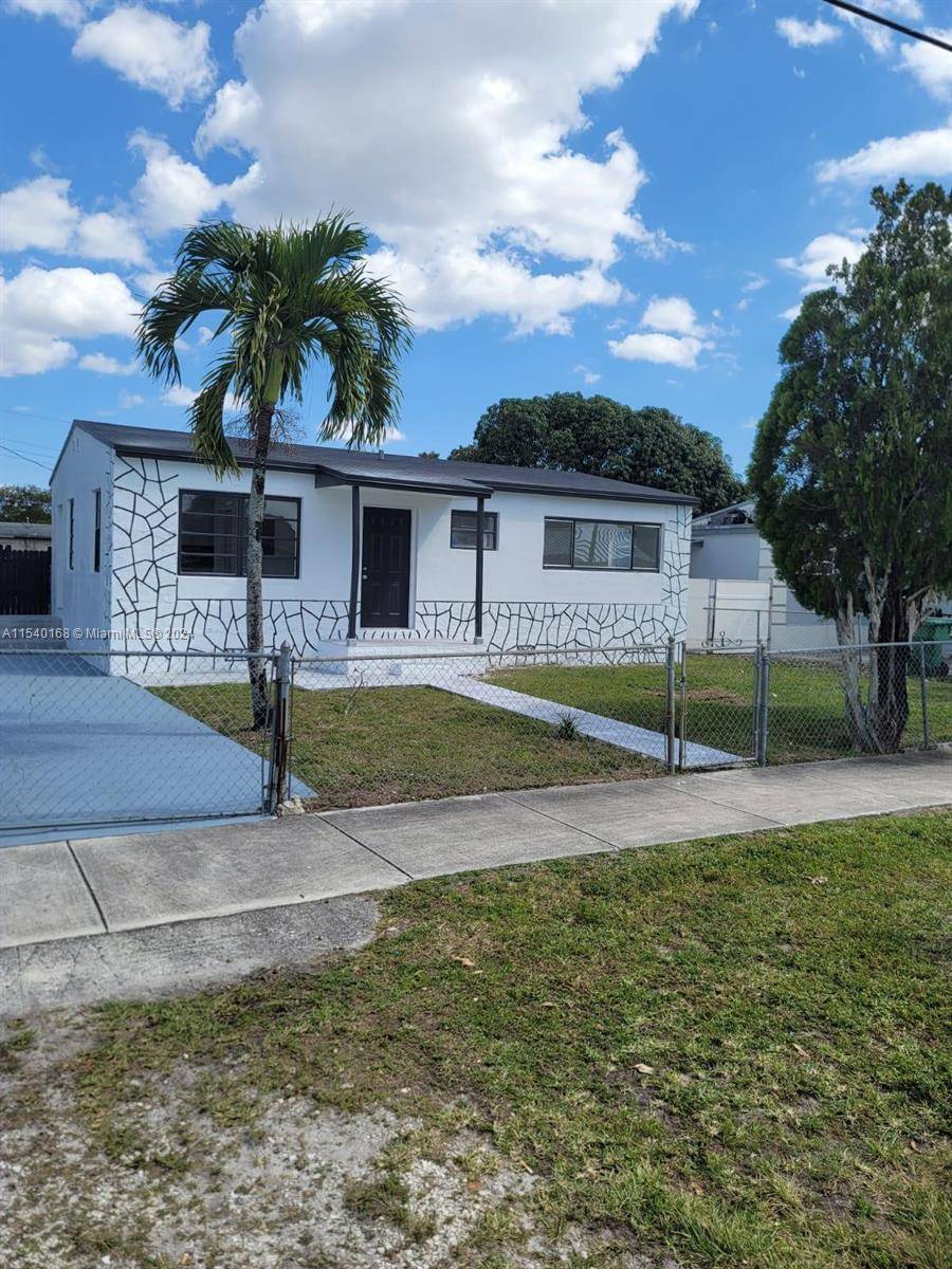 Beautiful, remodeled single family home in Miami Gardens.