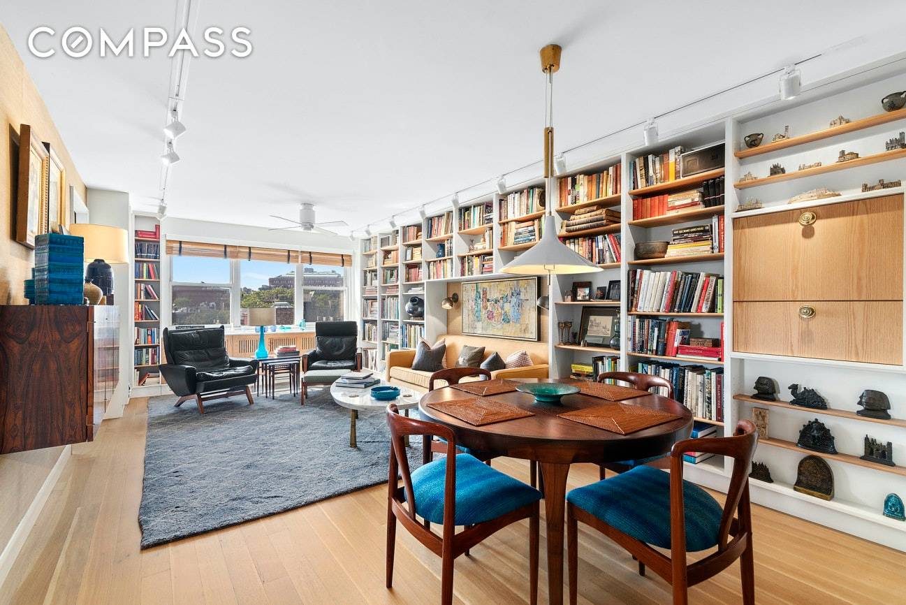 New price ! West Village perfection !