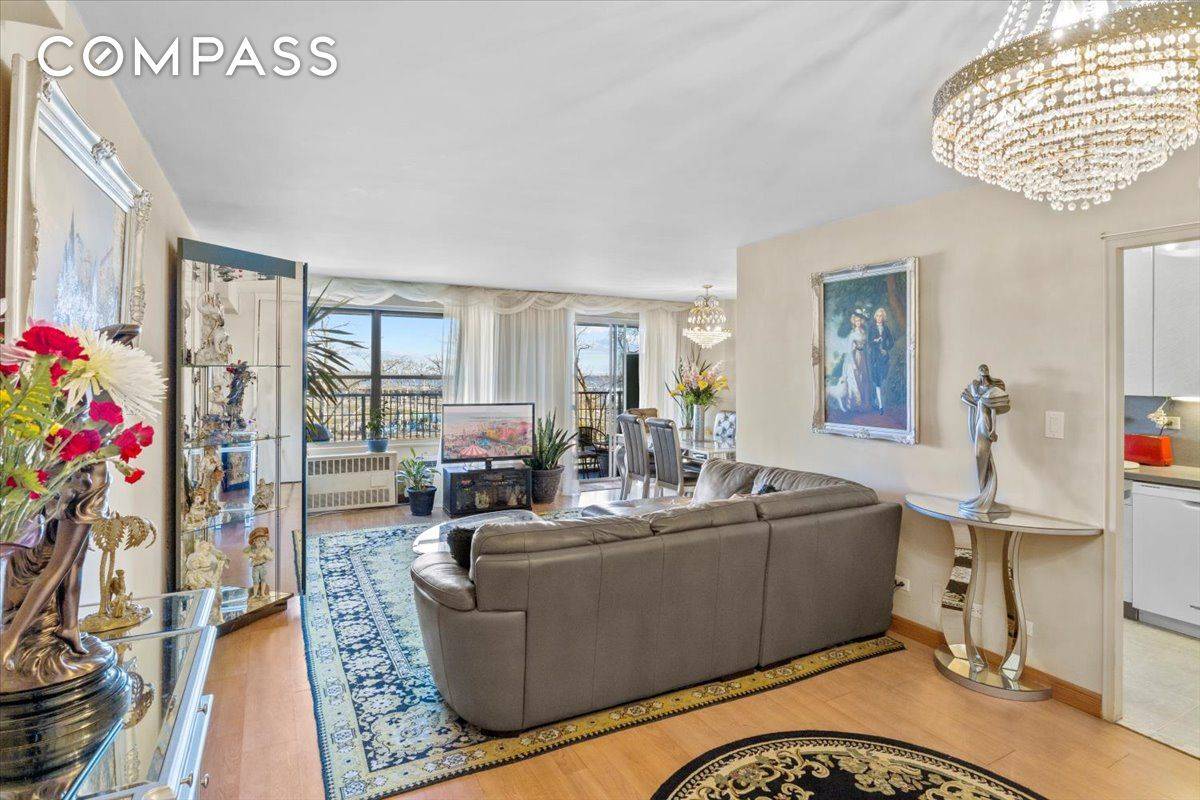 Surround yourself in ocean views and iconic beachside attractions in this fantastic two bedroom, one bathroom home with private outdoor space in a full service Coney Island condominium.