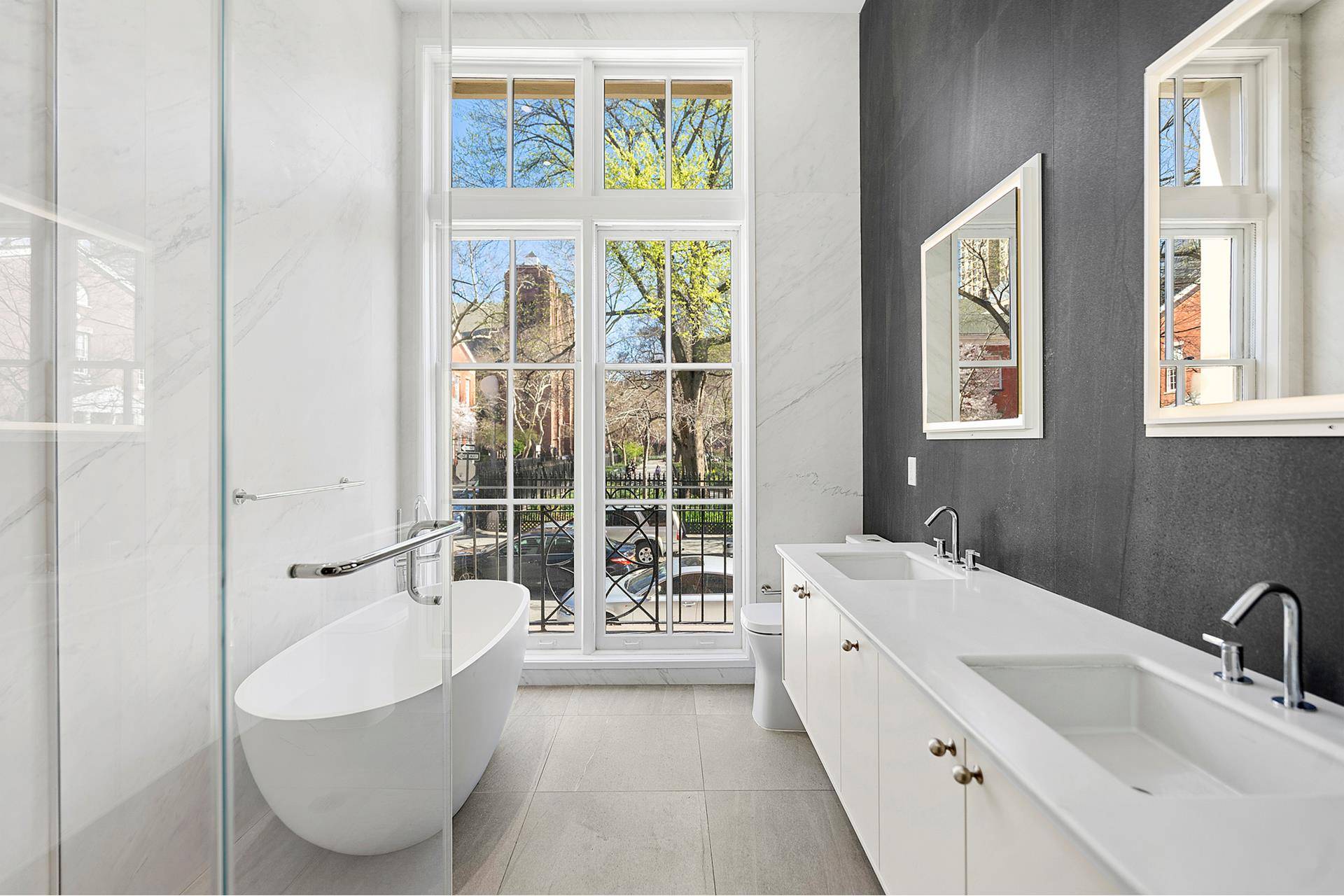 Overlooking Stuyvesant Square Park, The Holland delivers the finest in modern luxury within a historic, land marked facade.