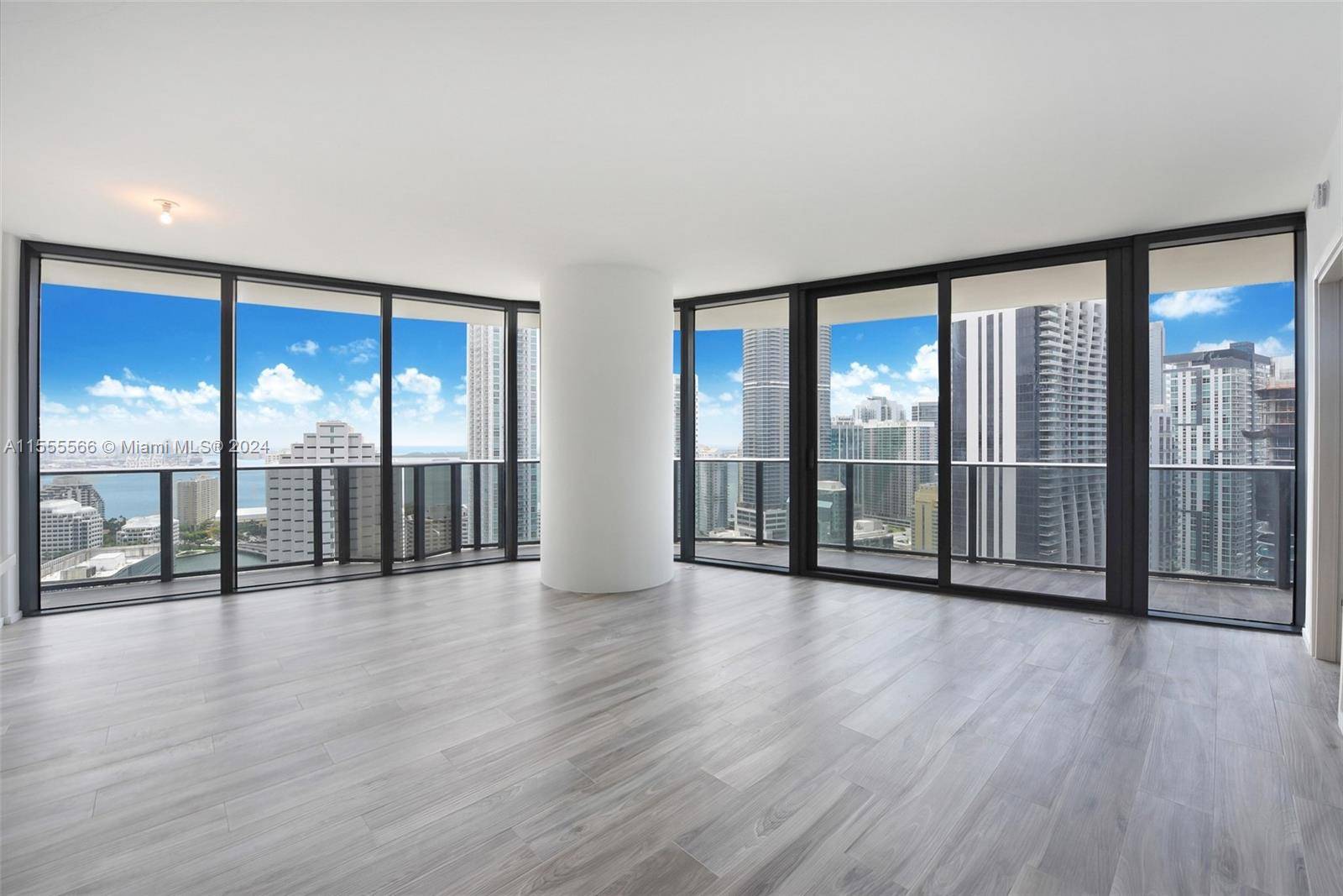 Live in the heart of Brickell and enjoy SLS LUX lifestyle every day.