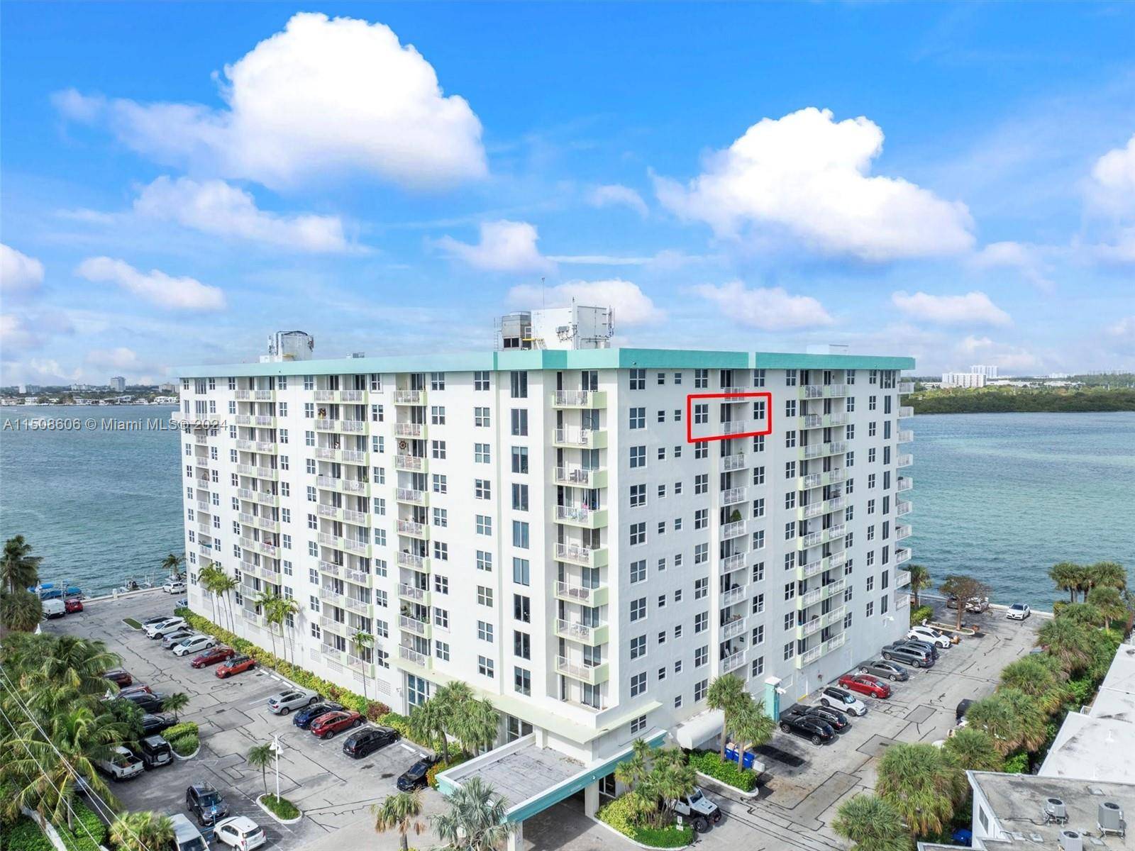 Welcome to Island Pointe, one of the most in demand waterfront buildings in Bay Harbor Island's !