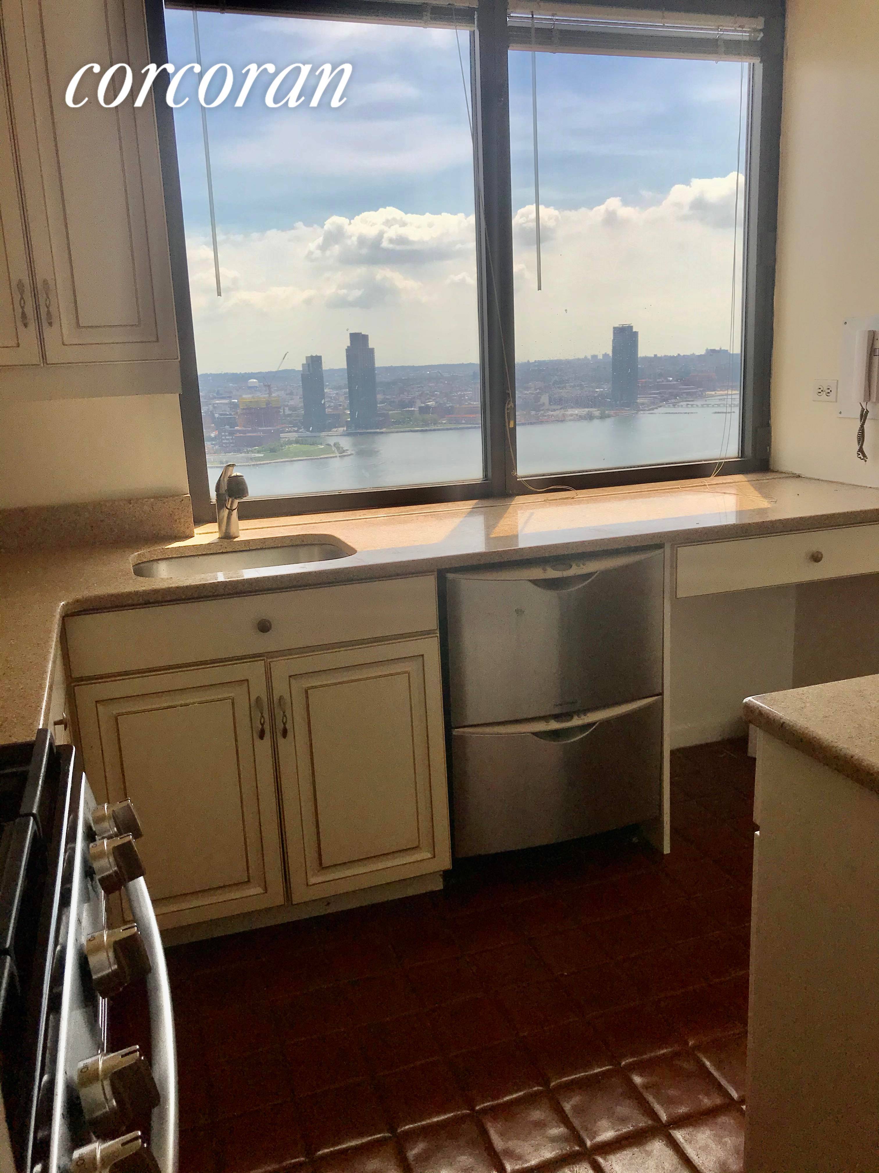 NO FEE KITCHEN with VIEWS !