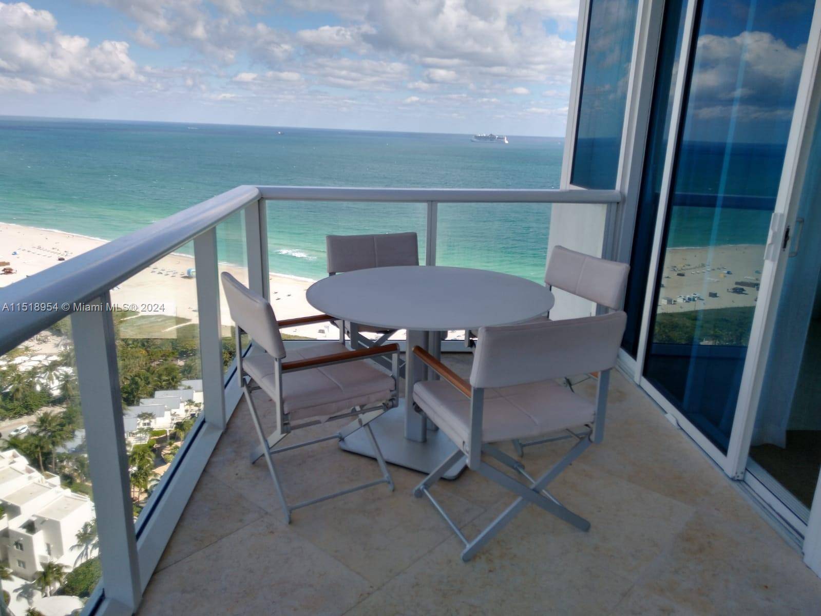 Unit 2509 features 2, 122 sqft of living area, 3 bedrooms 2 enclosed den and 3 full bathrooms, amazing views of the ocean, Miami Beach and Miami skyline.