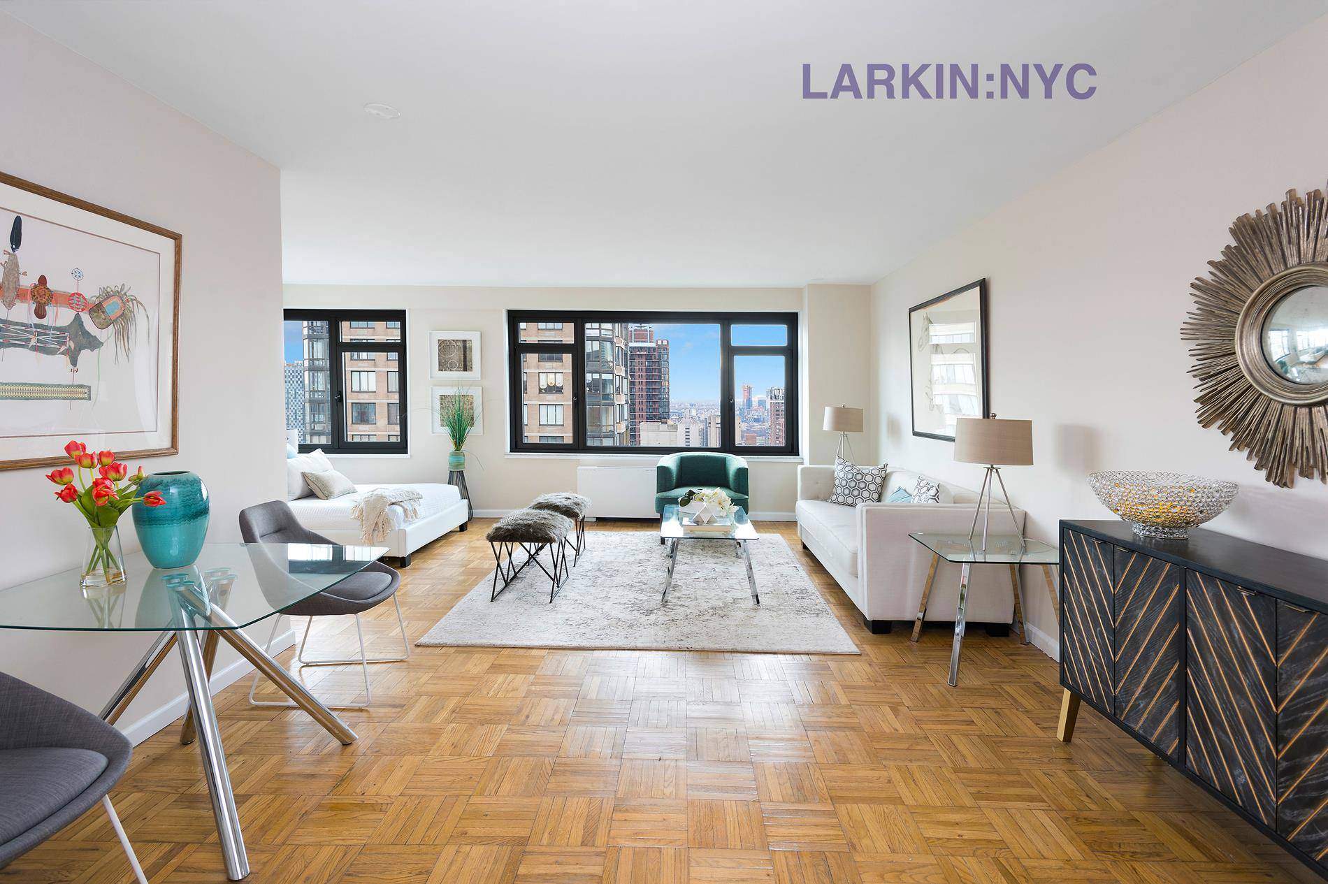 Penthouse, anyone ? Experience luxury living at its best with this stunning fully renovated alcove studio convertible junior 1 bedroom apartment in The Phoenix one of the Upper East Side's ...
