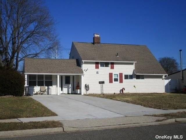Welcome to this Bright Cape Last renovated 2018, Located In Levittown, 0.