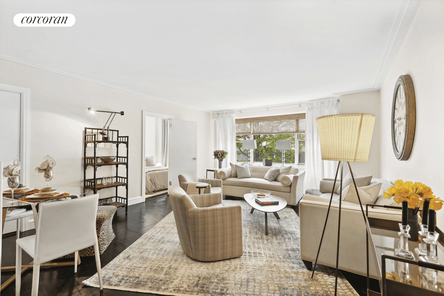 150 East 61st Street 4AWelcome to 150 East 61st Street 4A a charming junior 1 bedroom residence, perfectly situated at a prestige location on the Upper East Side.