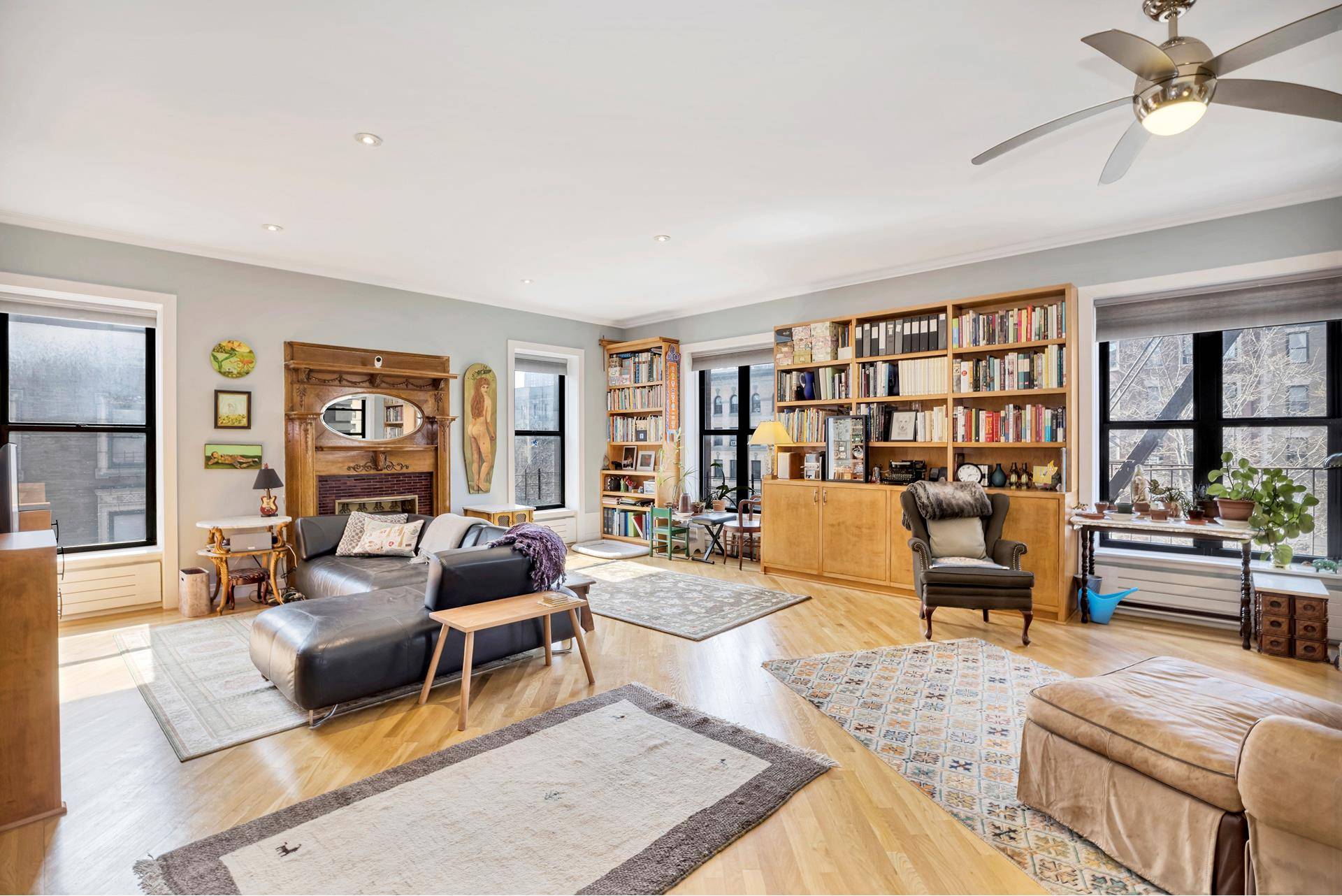 This large NYC apartment is 1, 800 sq.