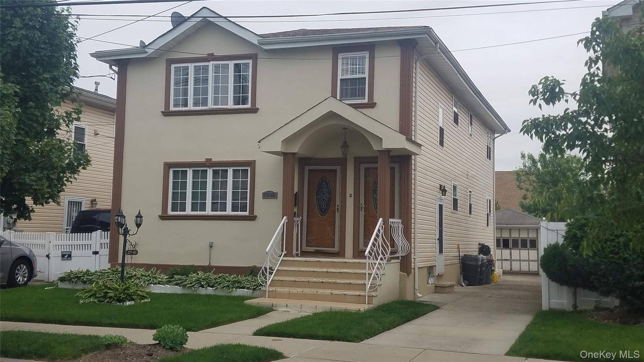 Well Maintain 3 Bedroom, 2 Full Bathroom Rental.