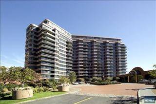 100 CARLYLE DR Condo New Jersey