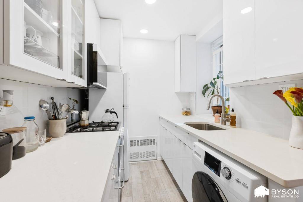 Welcome to your dream apartment in the heart of the East Village !