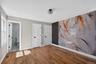 Apt 1