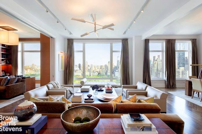 THE BUILDINGWhy is 15 Central Park West one of the most sought after condominium buildings in New York ?