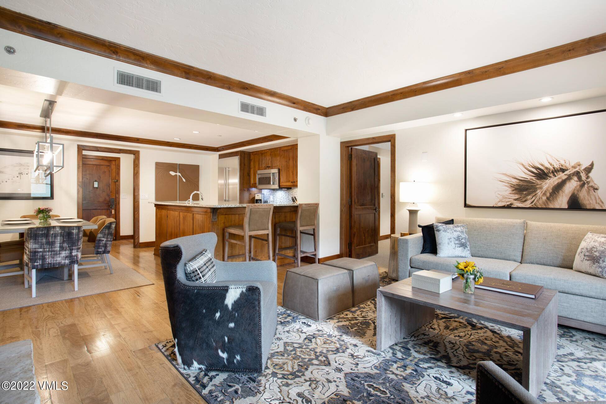 This 3 bedroom residence is connected to The Ritz Carlton, Bachelor Gulch.