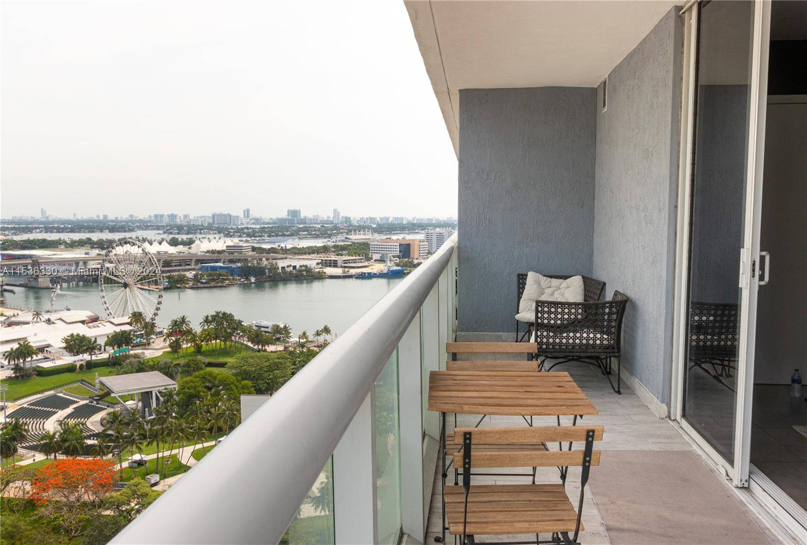 Stunningly furnished condo in the vibrant heart of downtown Miami.