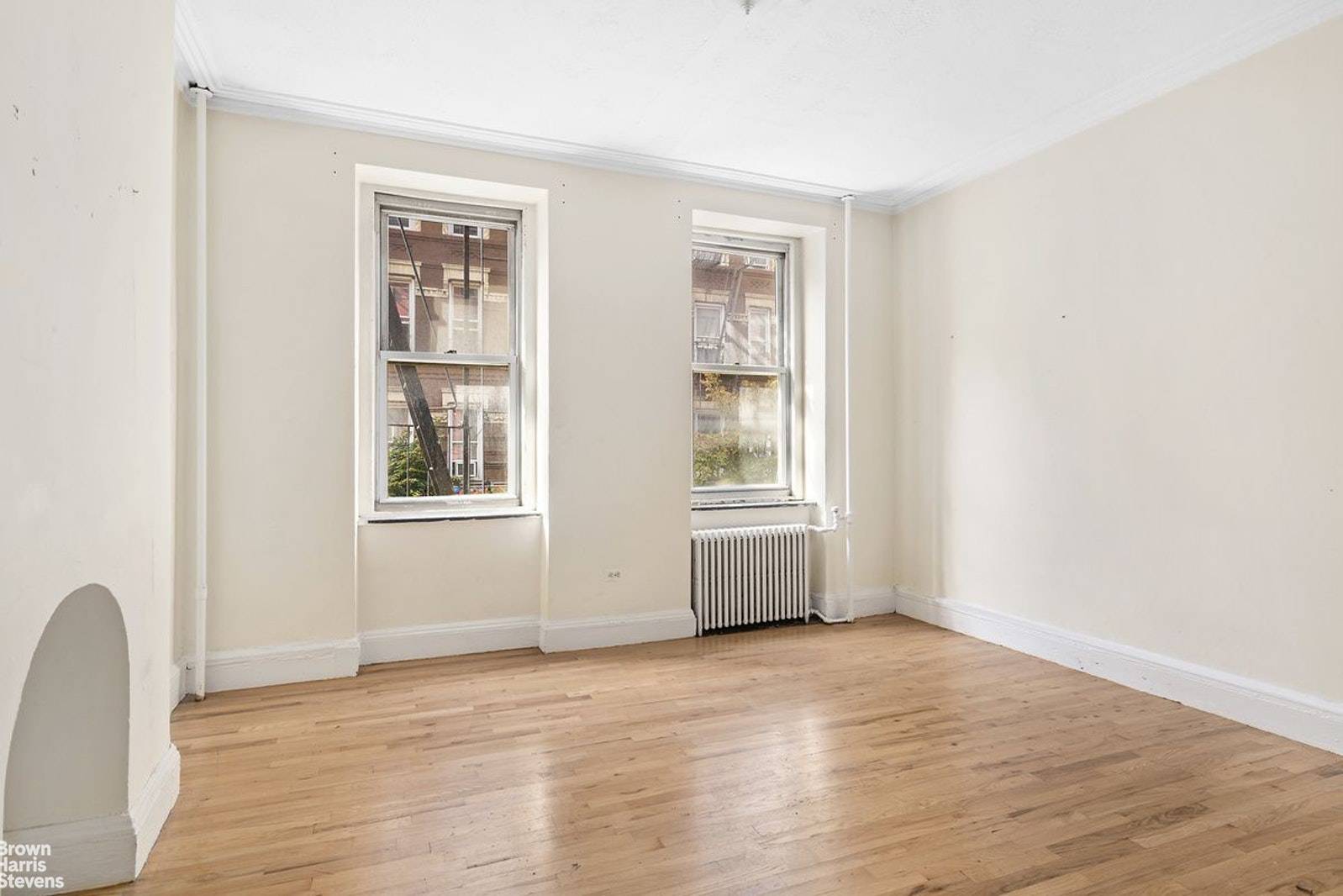 ENTIRE FLOOR THROUGH amp ; ABSOLUTELY MASSIVE 1BR or 2BR convertible apartment with home office ENORMOUS APARTMENT WINDOWS IN EVERY ROOM Bright and Sunny REFURBISHED HARDWOOD floors throughout CHARMING PRE ...
