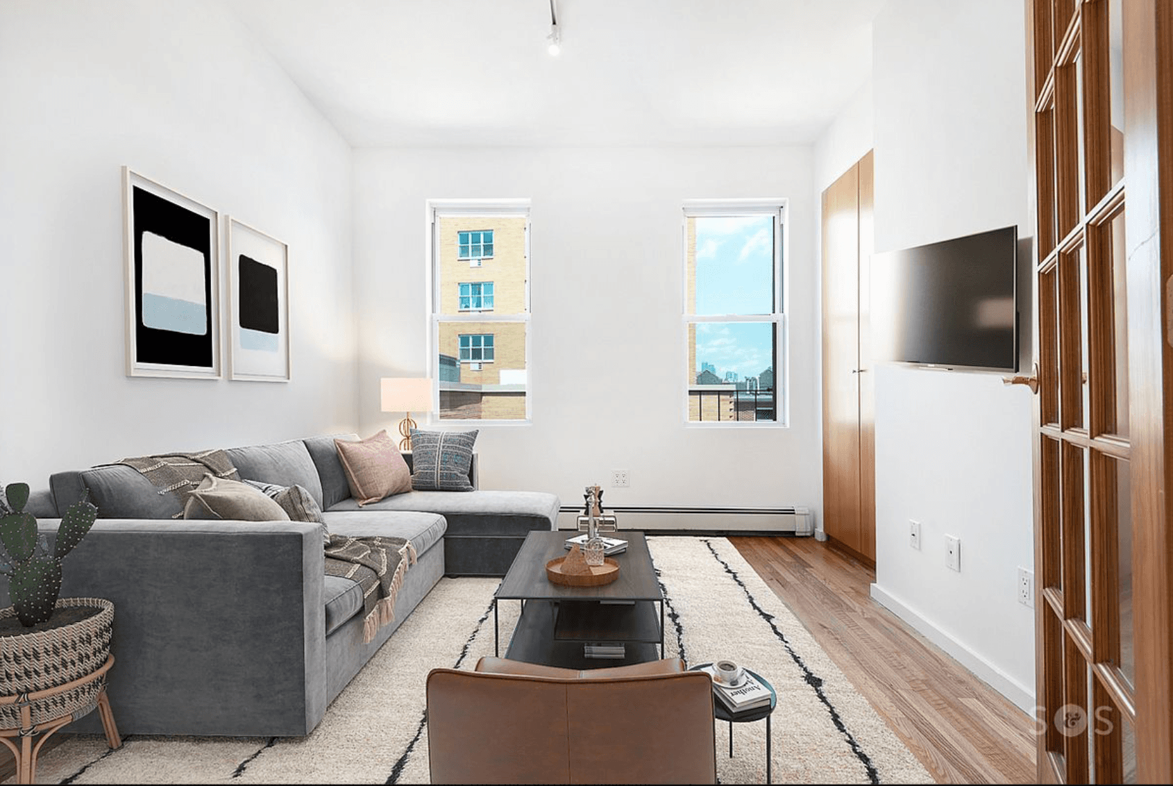 OUR OPINION This sun drenched gem was recently renovated, and features skylights, recessed lighting, loft like ceilings, and up to date finishes.