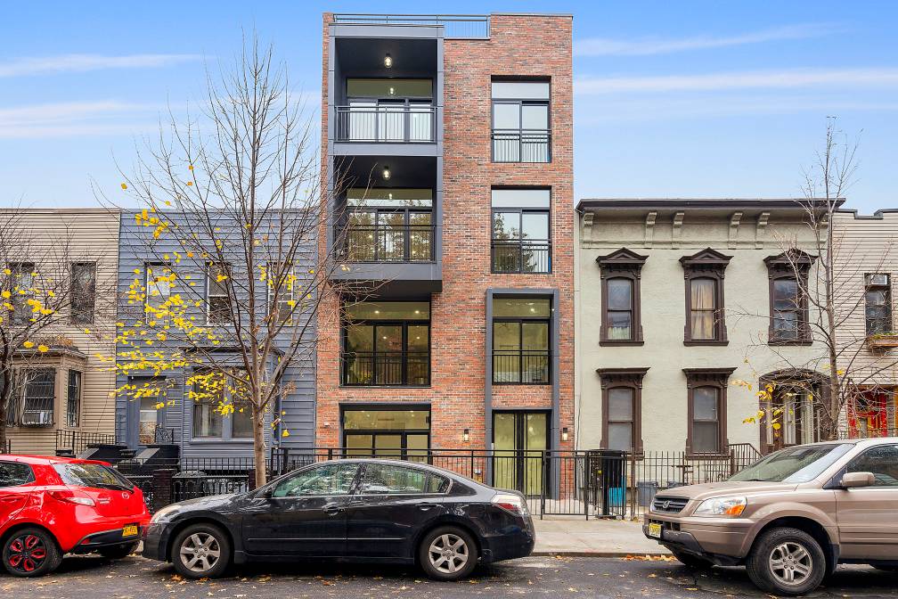 Welcome to 20 Arion, Bushwick's newest development a collection of eight masterfully planned and sophisticatedly appointed boutique condominiums.