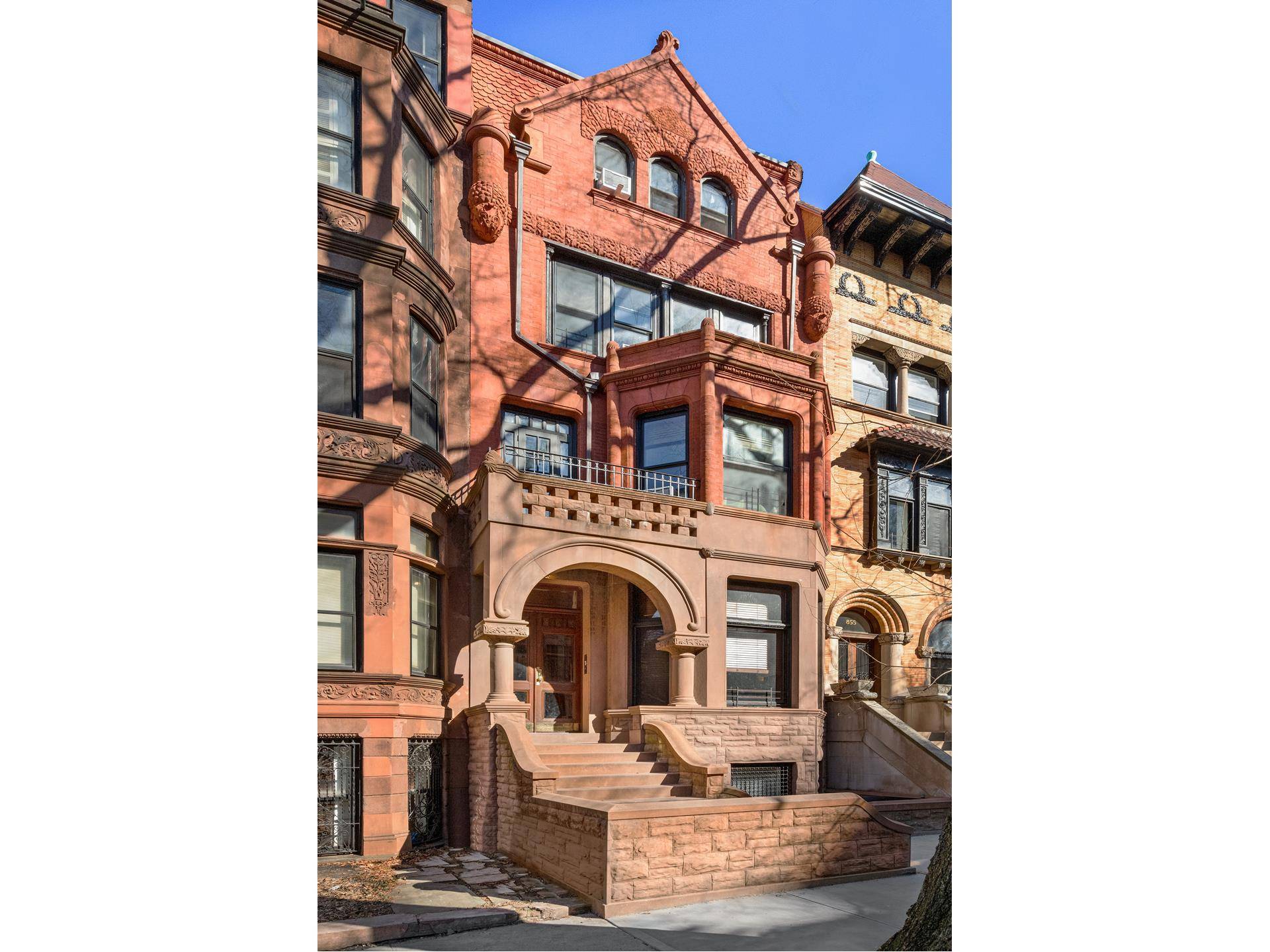 853 Carroll Street is a massive, approximately 6, 000 square foot Romanesque Revival mansion on one of the single most desirable blocks in Park Slope.