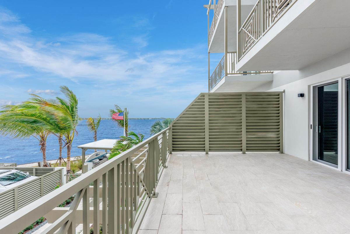 Sailfish Cove Unit 305-6